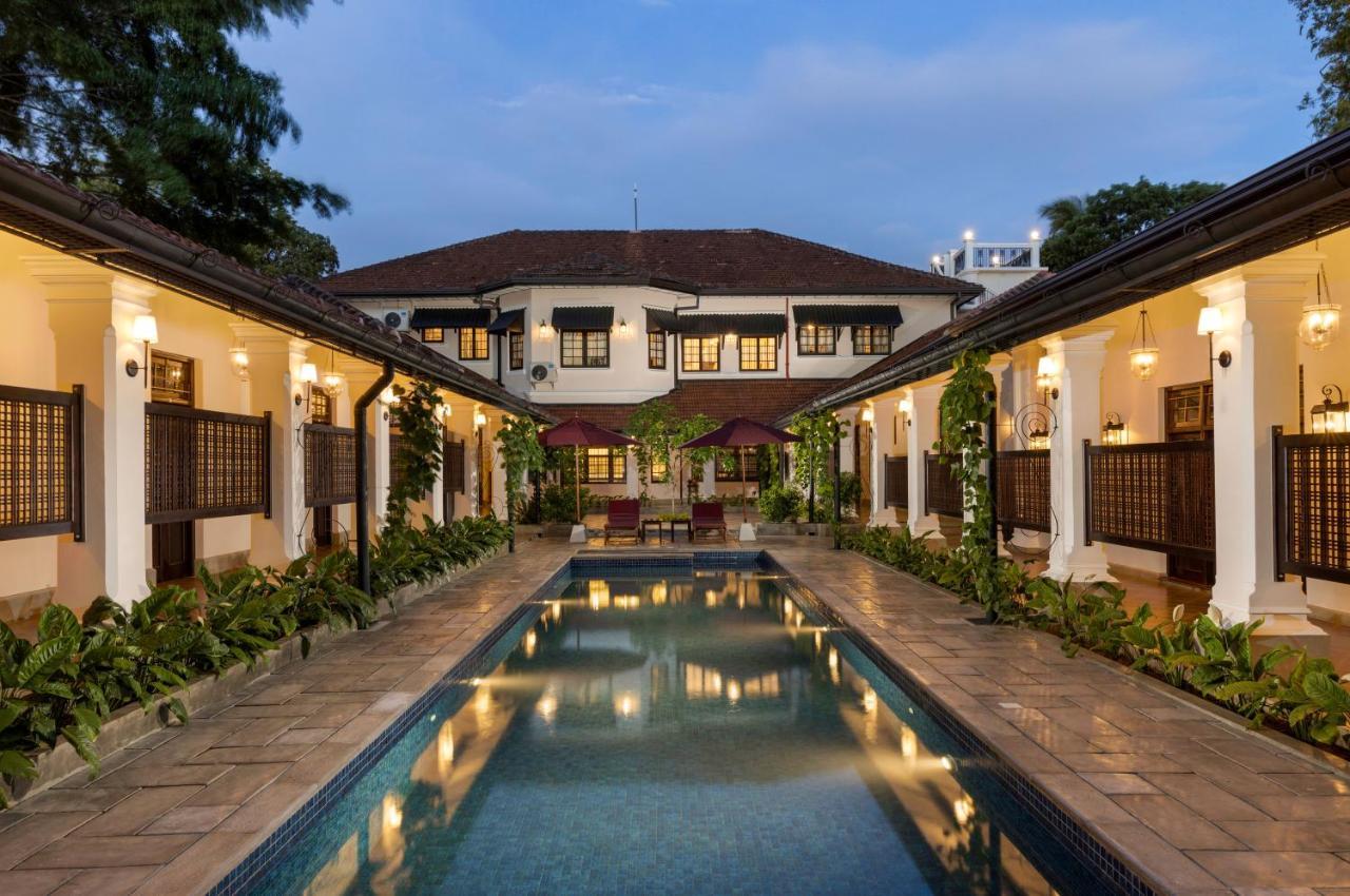 The Grand Walawwa Hotel พินนาวาลา ภายนอก รูปภาพ