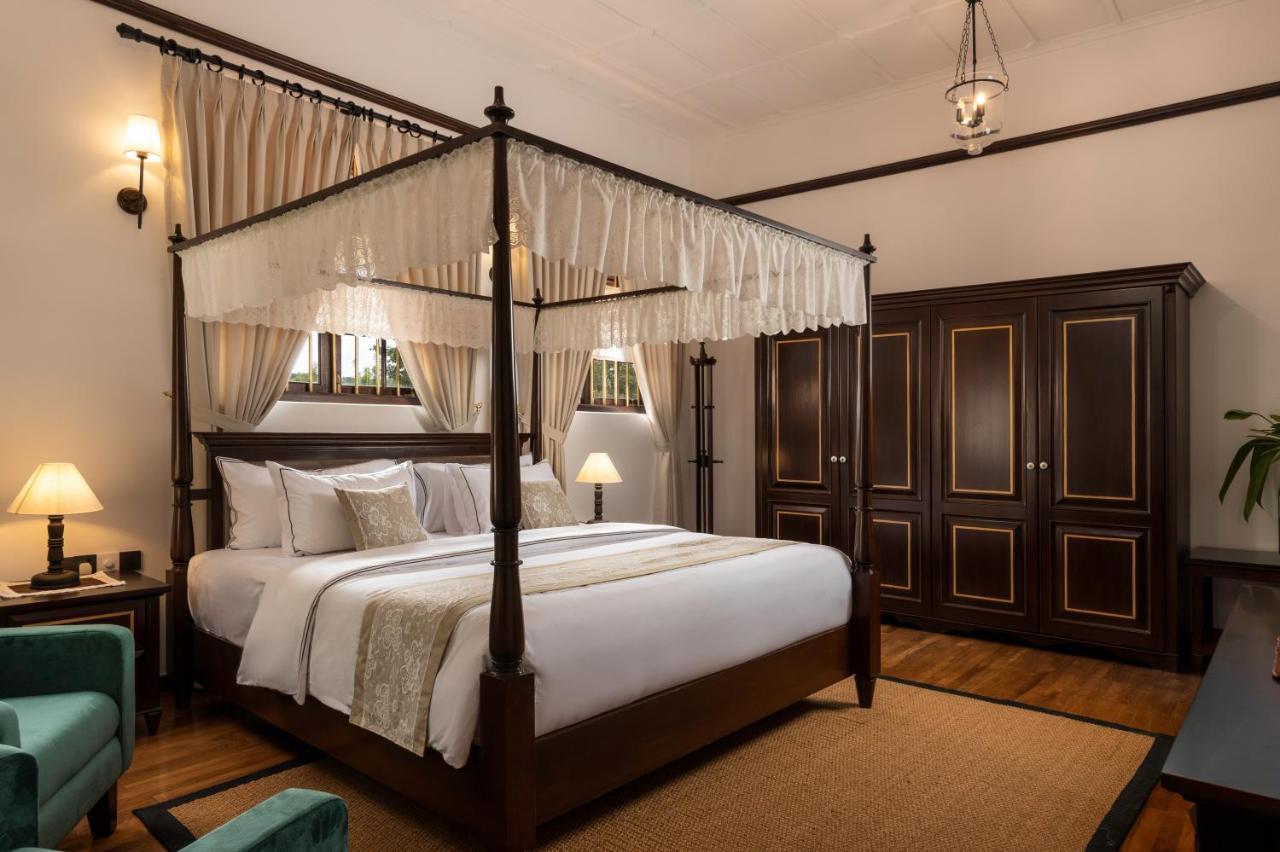 The Grand Walawwa Hotel พินนาวาลา ภายนอก รูปภาพ