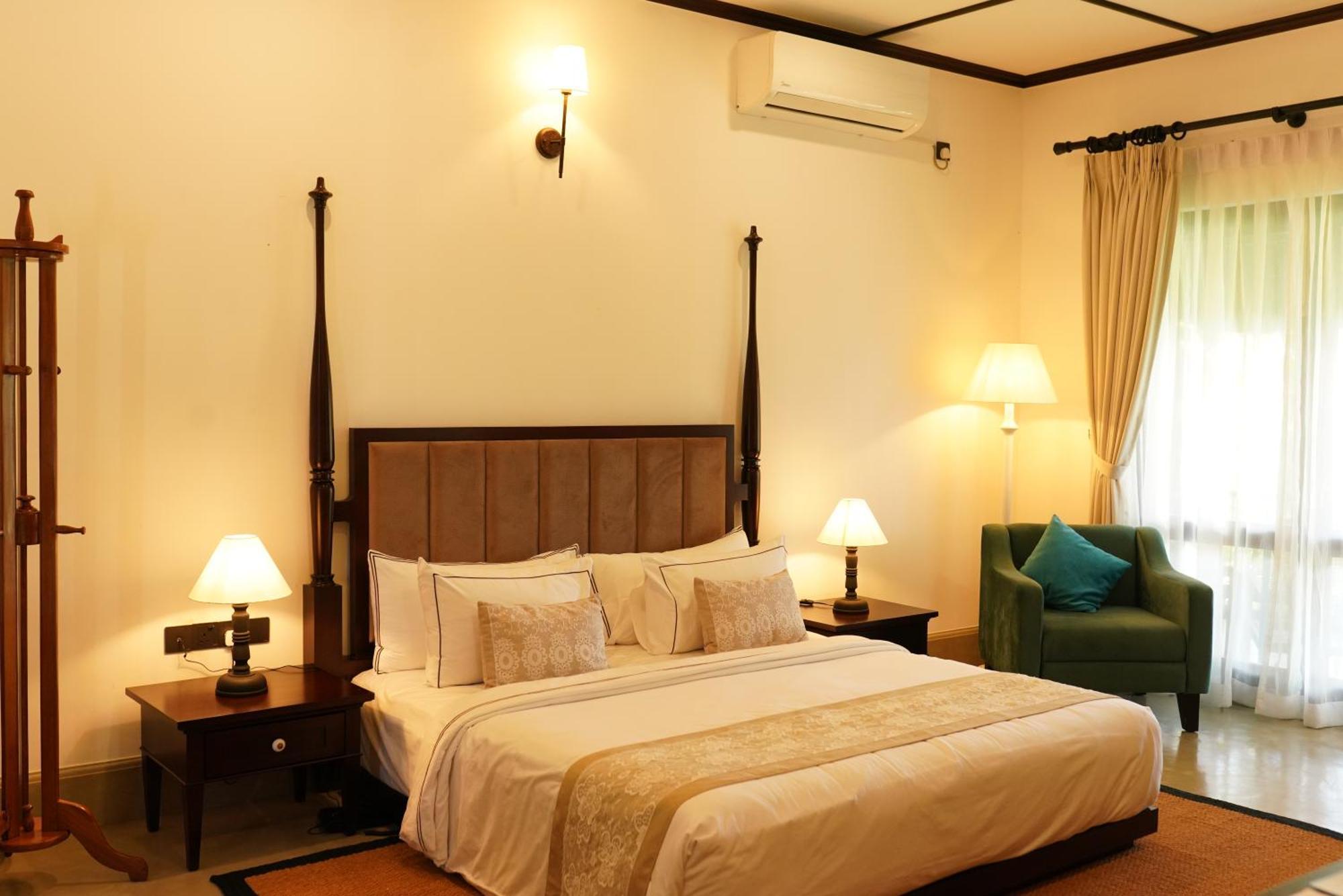 The Grand Walawwa Hotel พินนาวาลา ภายนอก รูปภาพ