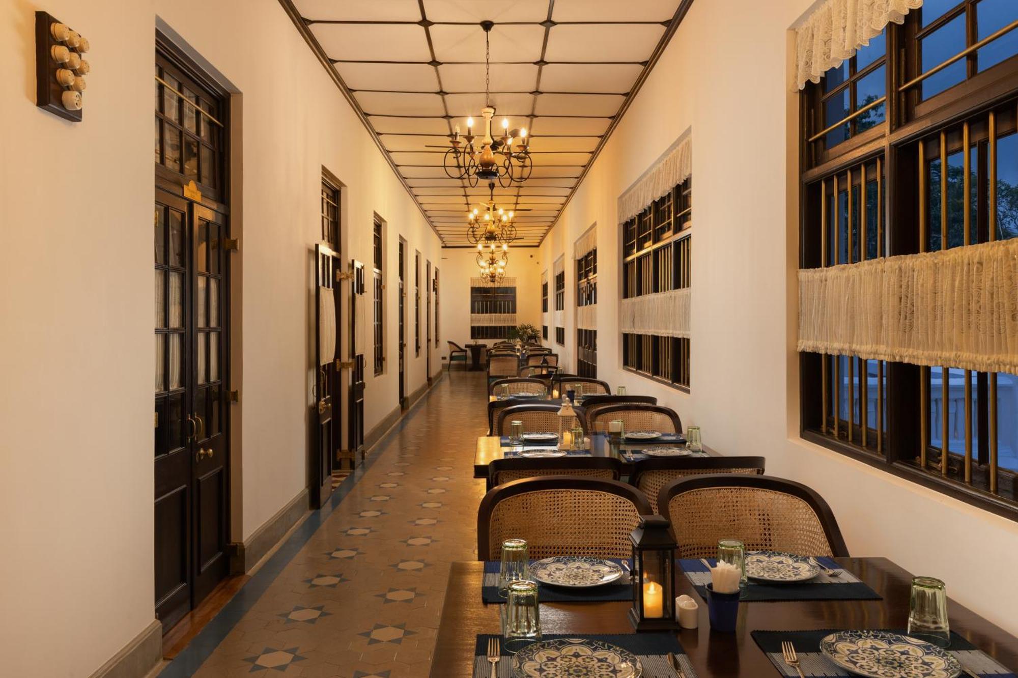 The Grand Walawwa Hotel พินนาวาลา ภายนอก รูปภาพ